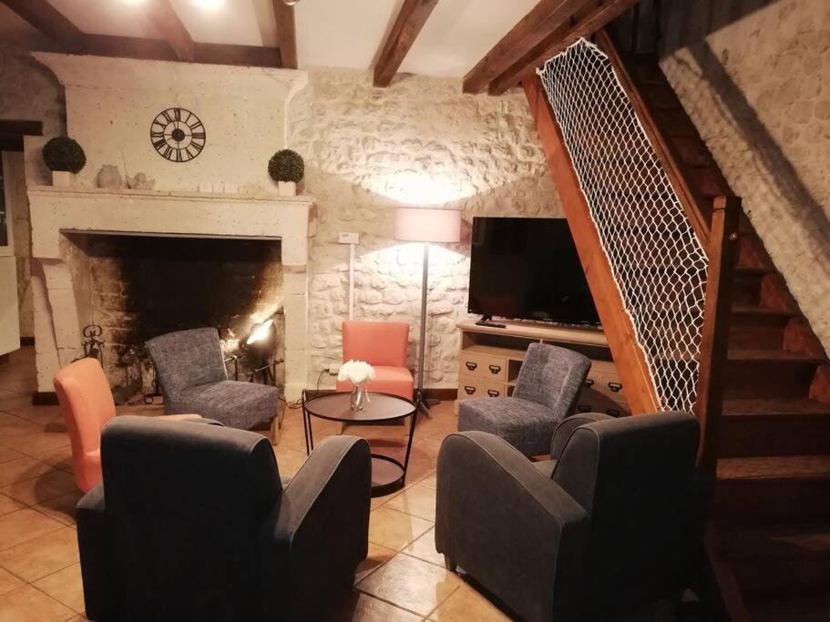 Maison Charentaise A La Campagne Becheresse Экстерьер фото